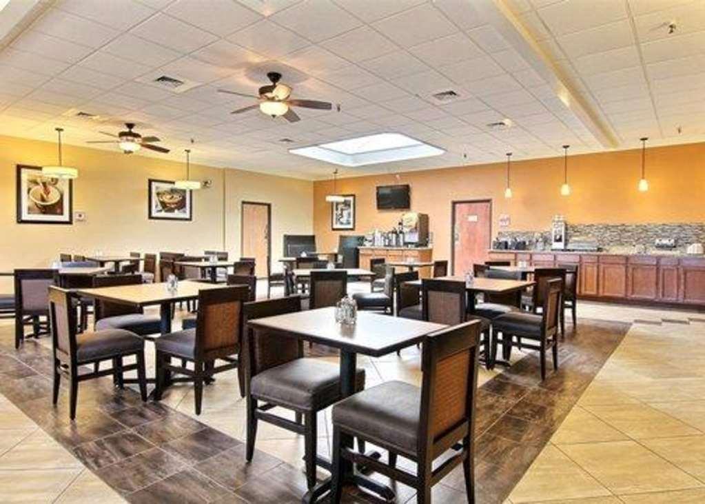 Quality Inn Thief River Falls Restoran gambar